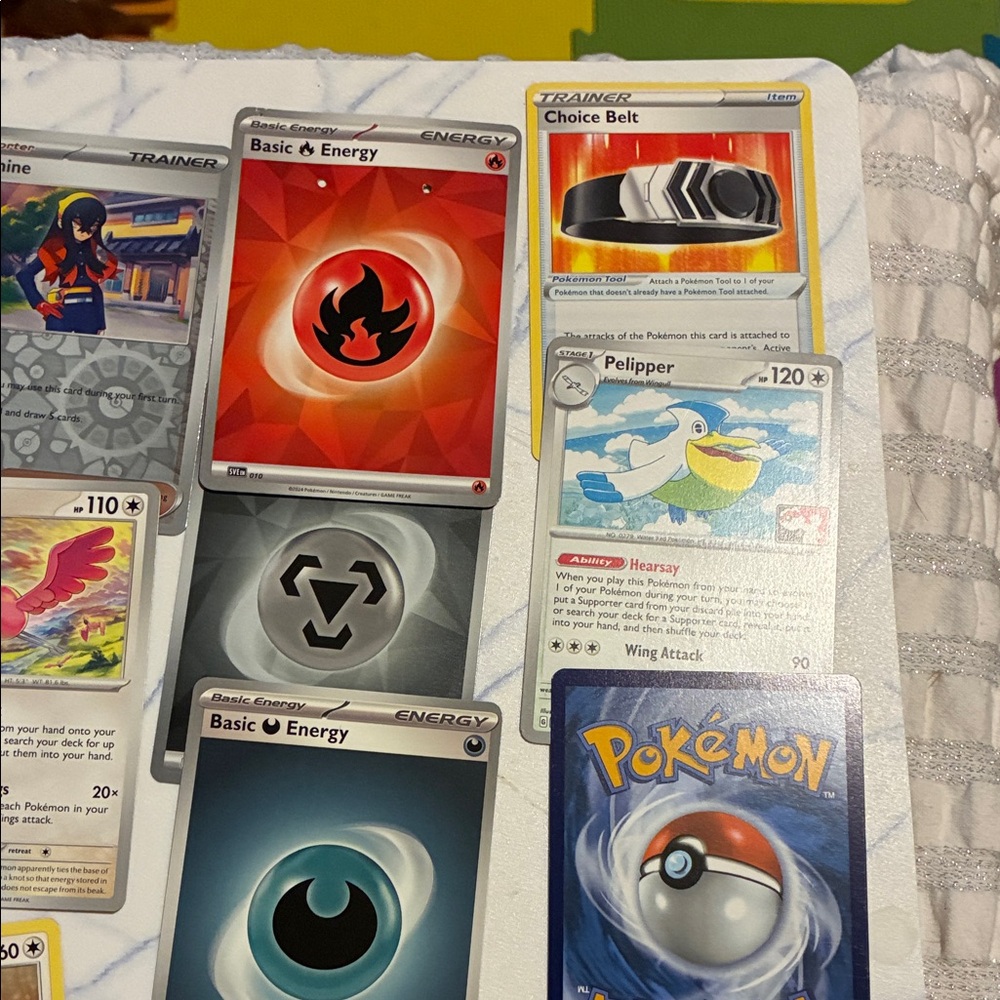 Assorted Pokeman Trading Cards Collection + pins, & 1other card game - Picture 5 of 8